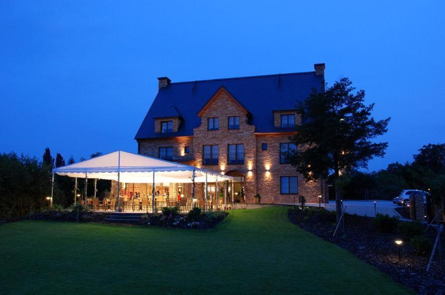 Hotel Villa Romantica Kolin Ngoại thất bức ảnh